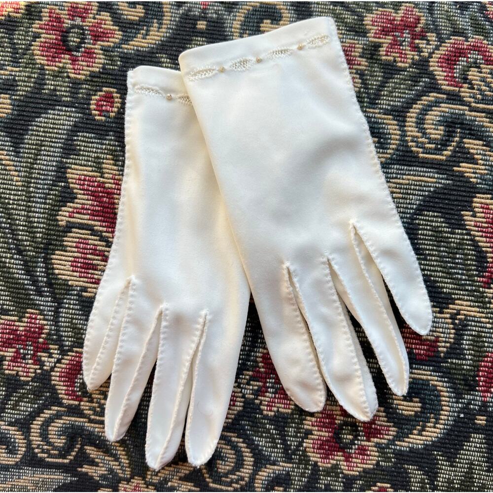 Vintage 1950s White Cotton Dress Gloves Pearl‎ Detail Formal Church Mid Century